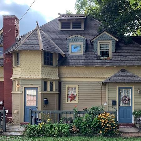 Luxury Apartment In Historic Carriage House ケネット・スクエア エクステリア 写真