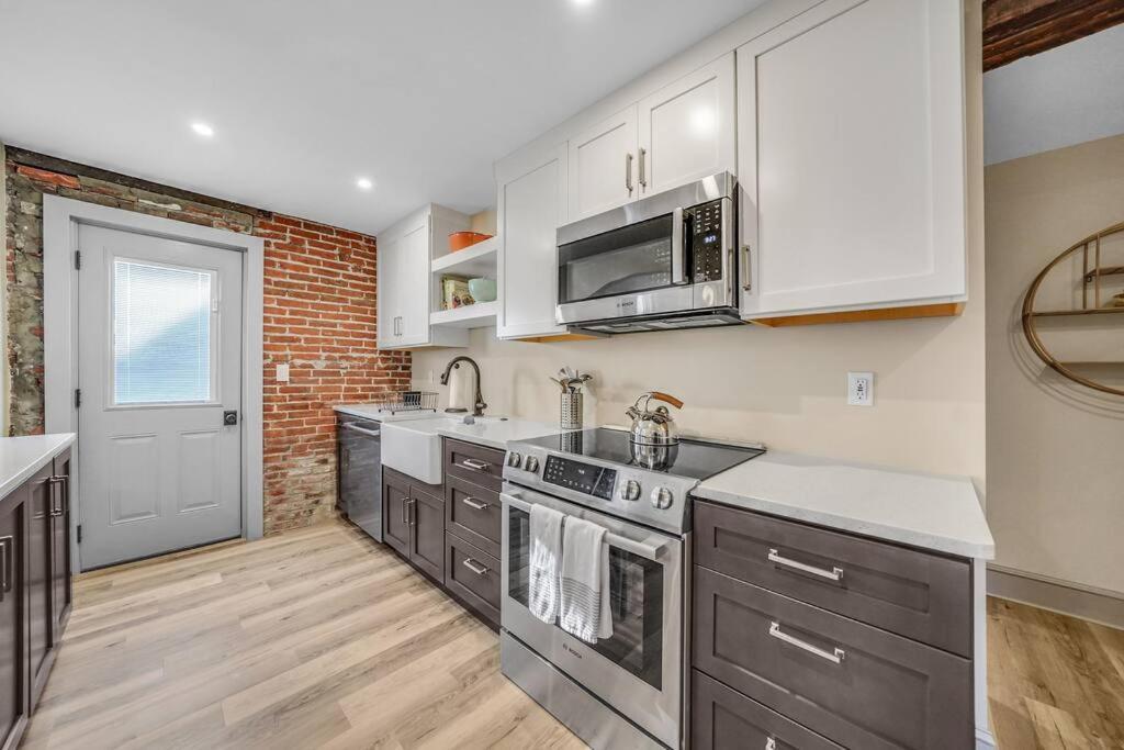 Luxury Apartment In Historic Carriage House ケネット・スクエア エクステリア 写真