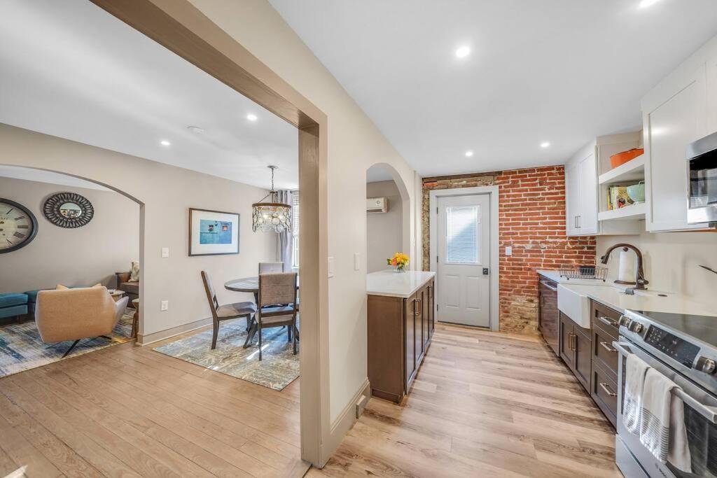 Luxury Apartment In Historic Carriage House ケネット・スクエア エクステリア 写真